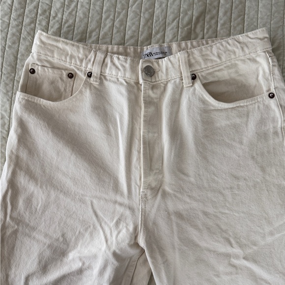 Zara Denim - Zara Ecru mom jeans 10